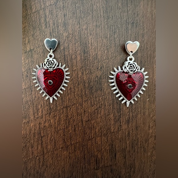 Elegant Evil Eye Heart Dangle Earrings - Dark Red Pattern Gothic Earrings - Picture 1 of 6